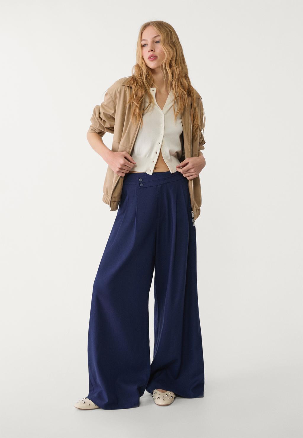 Flowing linen blend trousers with darts