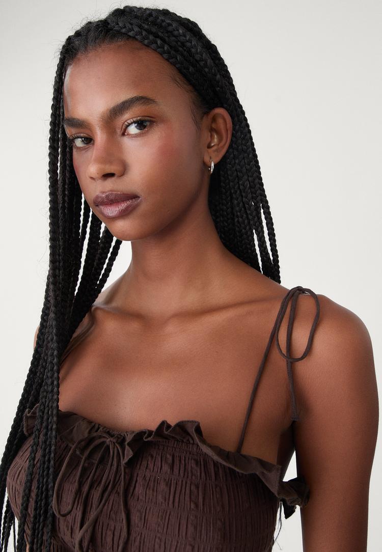 robe a bretelles courte a volants