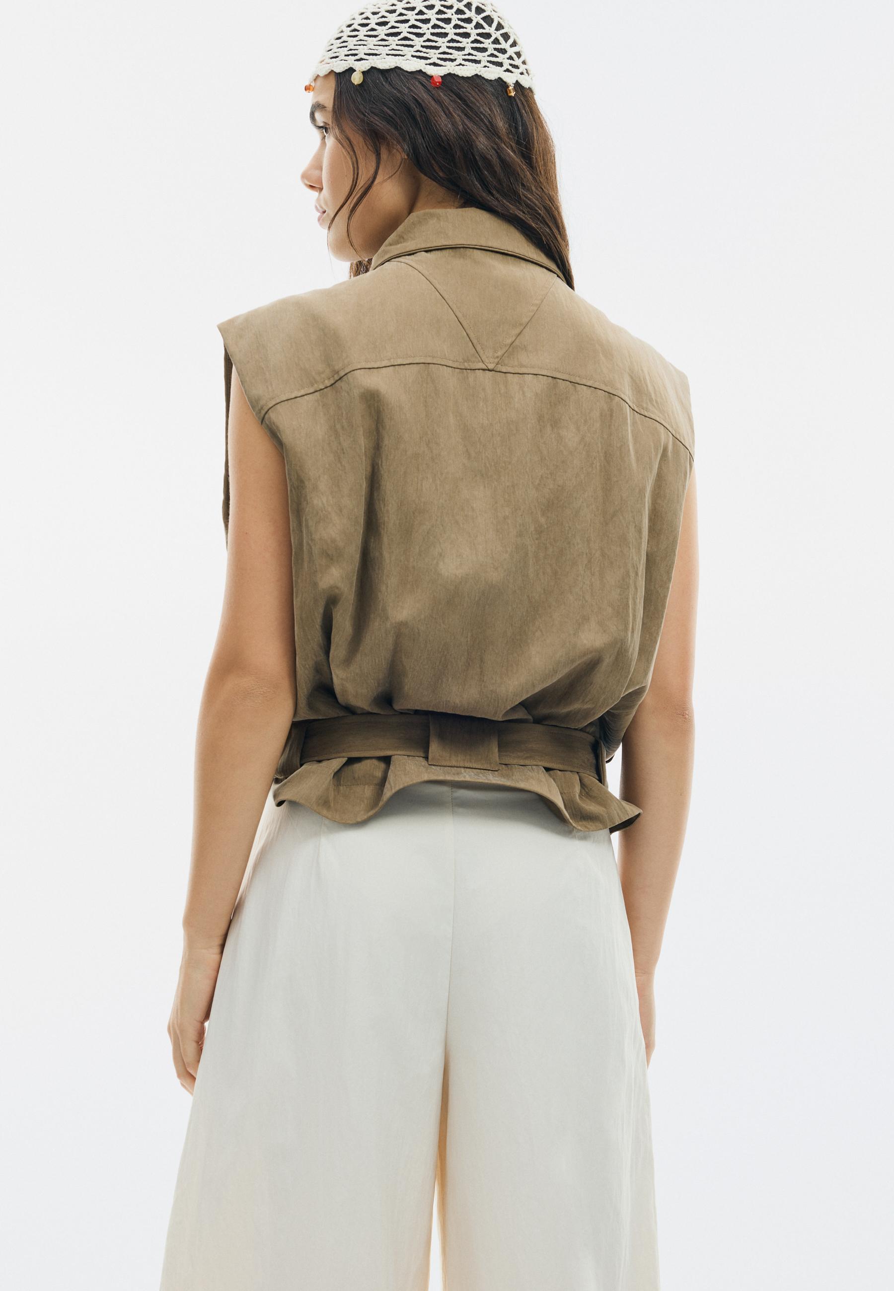Flowing utility waistcoat — Tan