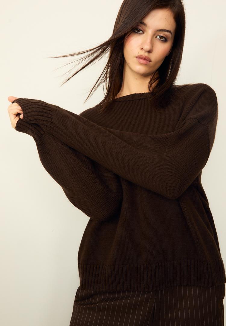 strickpullover-mit-rundausschnitt