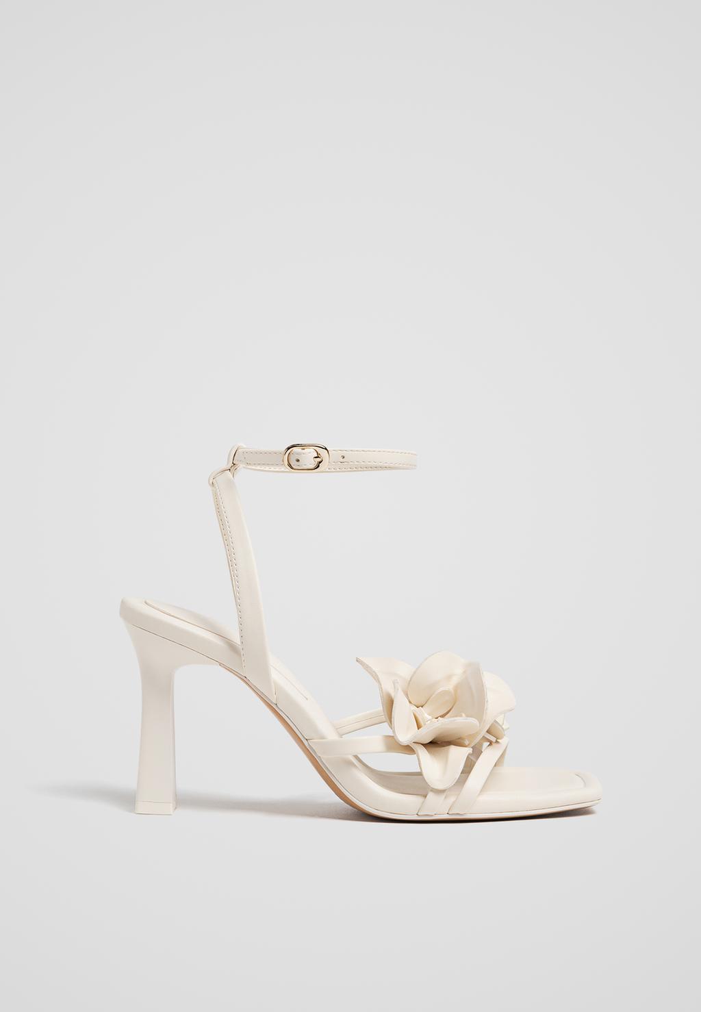 High-heel sandals with flower detail