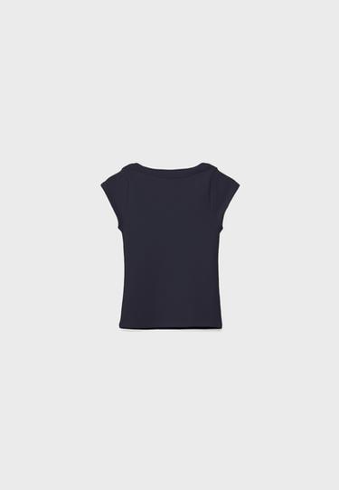 Basic geniş yaka tişört - Görsel 13