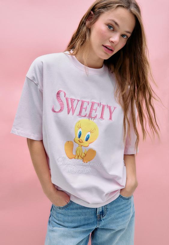 Top con motivo a strass - Scollo arrotondato - A maniche corte - Rosa Top con motivo a strass - Scollo arrotondato - A maniche corte - Rosa