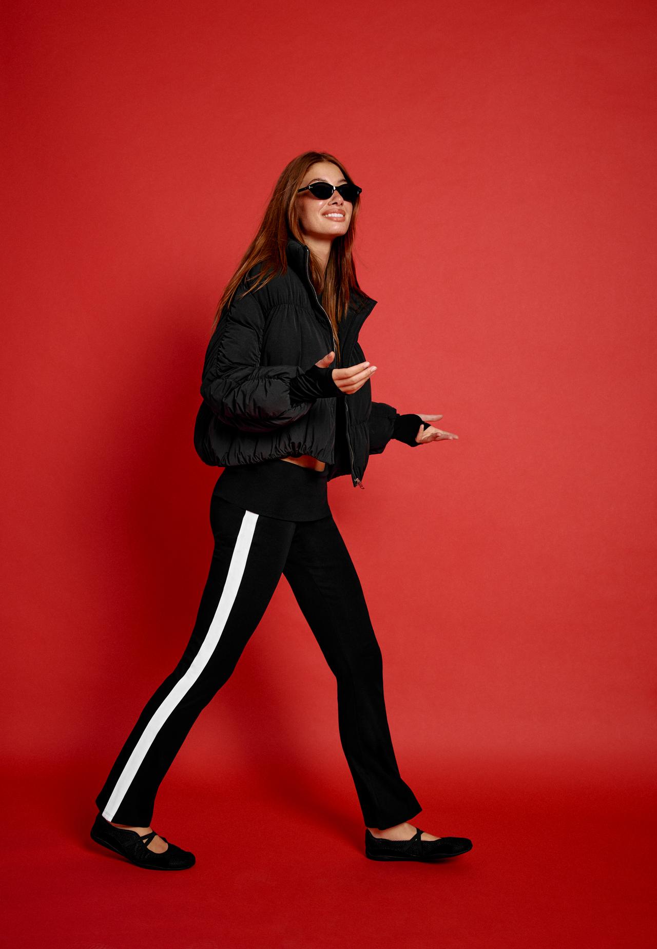 Fold-over waist bell bottom leggings — Ecru