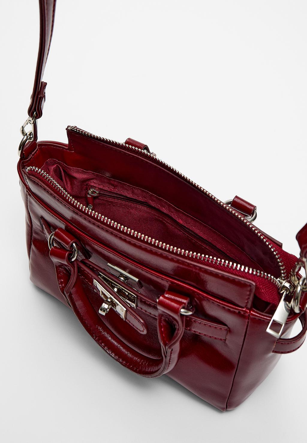 Crossbody bag with buckle