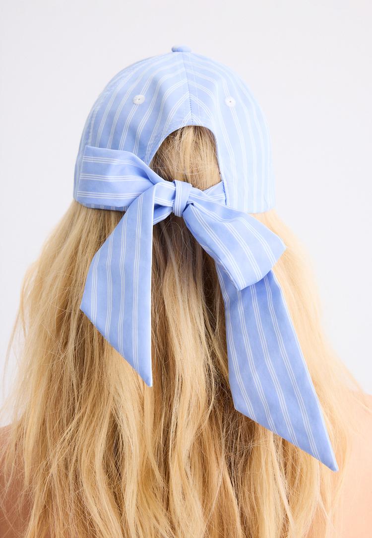 Stradivarius Ριγέ Καπέλο Με Φιόγκο Μπλε Os φωτογραφία