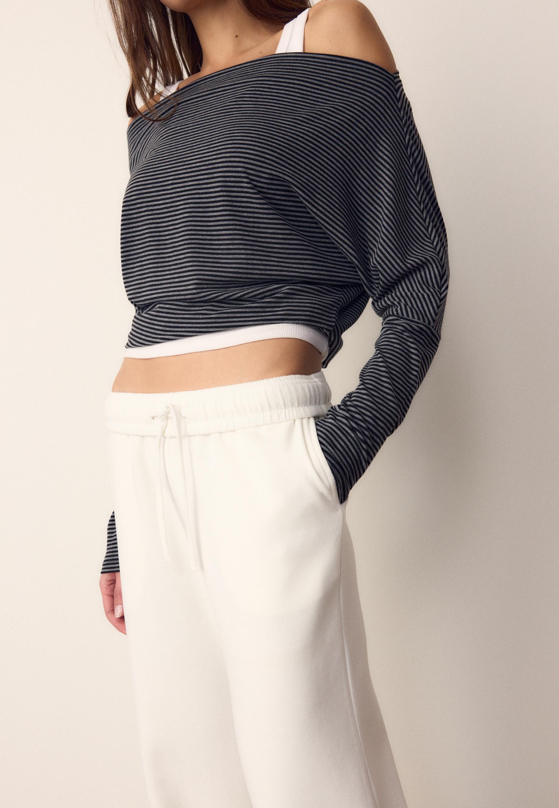 Wide-leg jogger trousers — Ecru