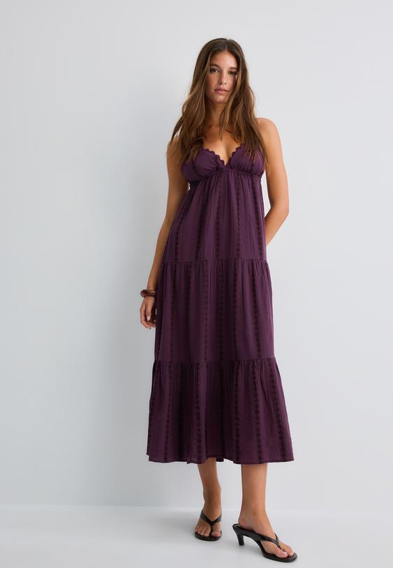 vestito lungo fluido scollo sulla schiena
