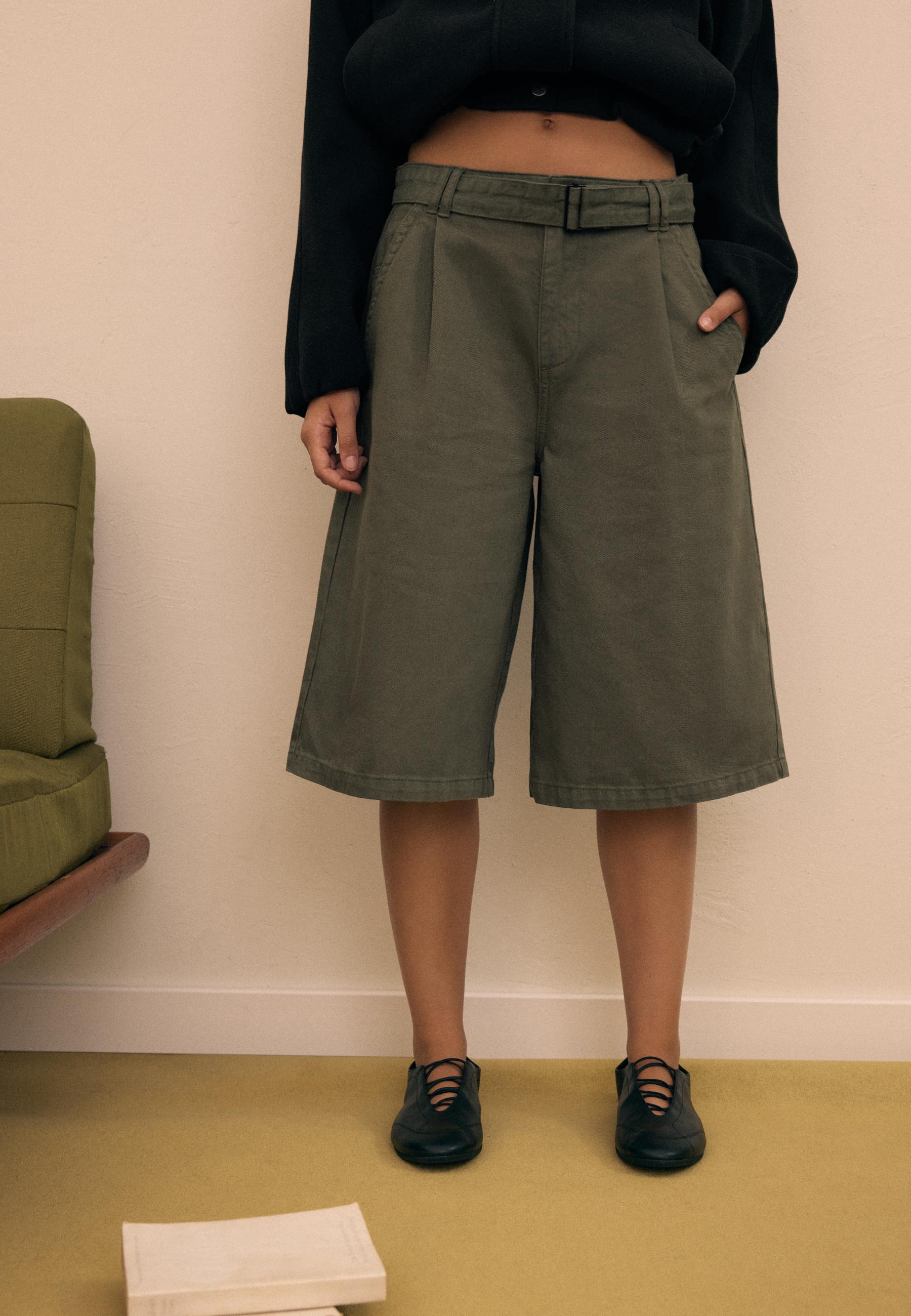 Stradivarius Kemerli baggy bermuda şort