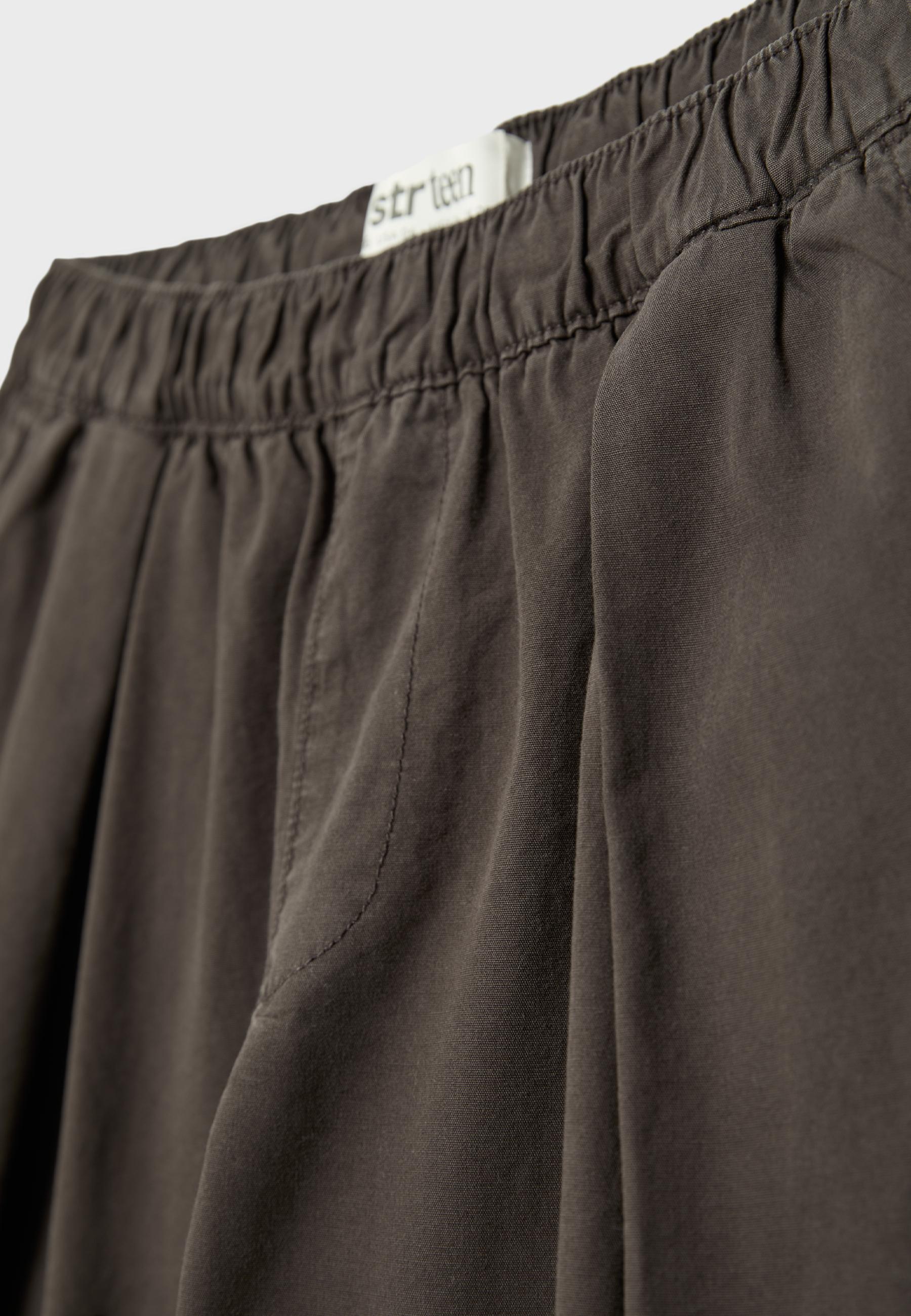 Barrel poplin trousers with stoppers — Brown