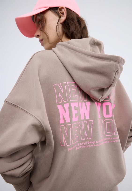 Stradivarius Hoodie With Washed Effect Print Beige M