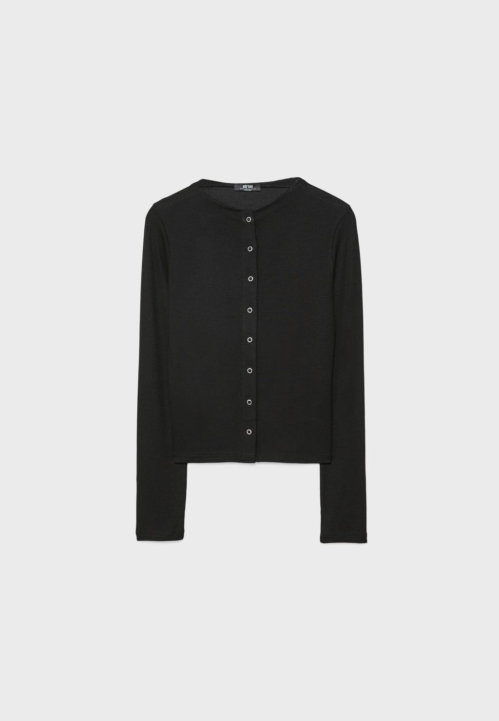 Ribbed T-shirt with buttons