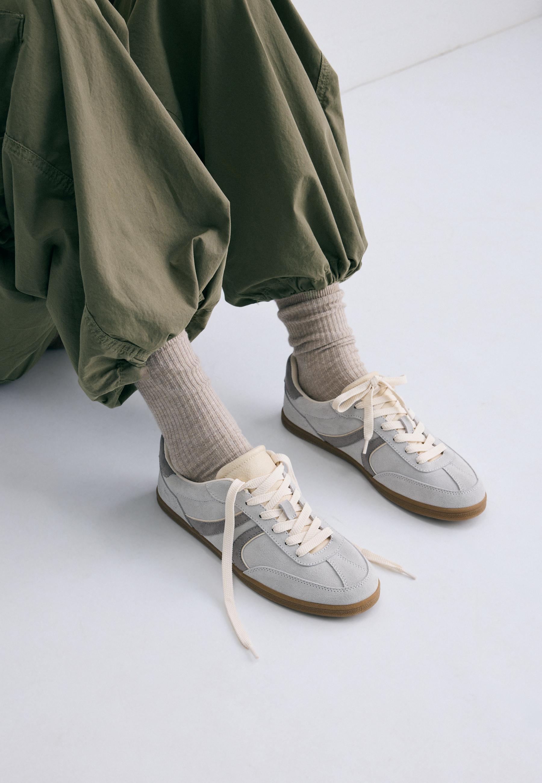 Stradivarius S011 Retro deri ve süet saplı spor ayakkabı görsel 8