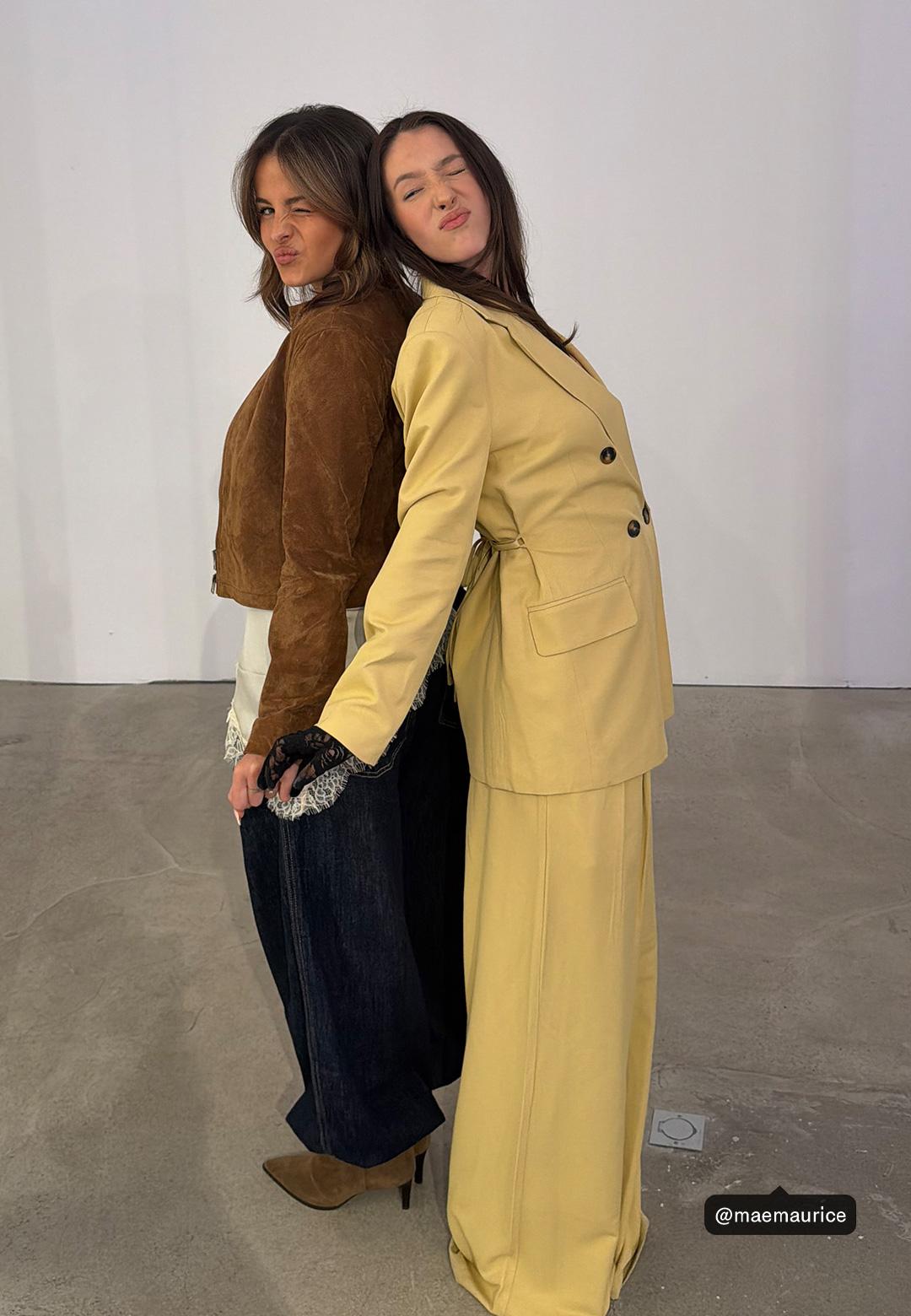 Belted blazer — Pastel yellow