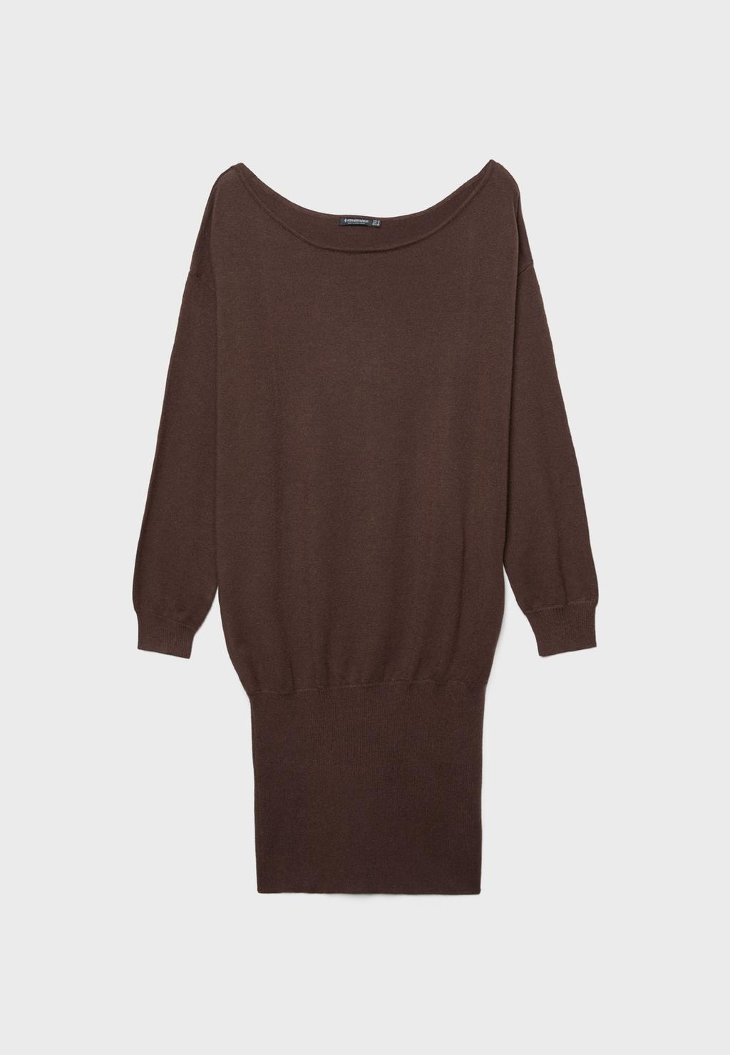 Robe courte en maille à col bateau