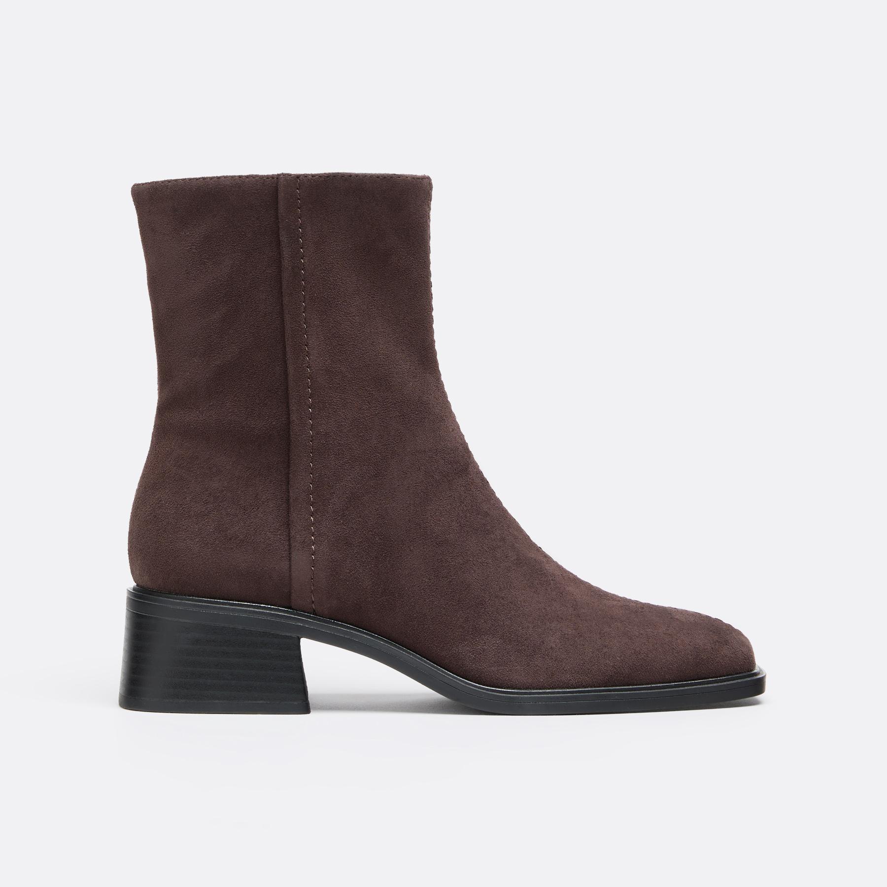 Botines planos efecto ante