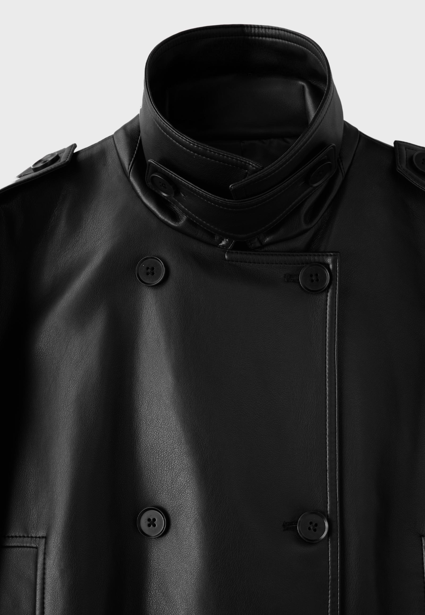 Fitted leather effect trench coat — Black