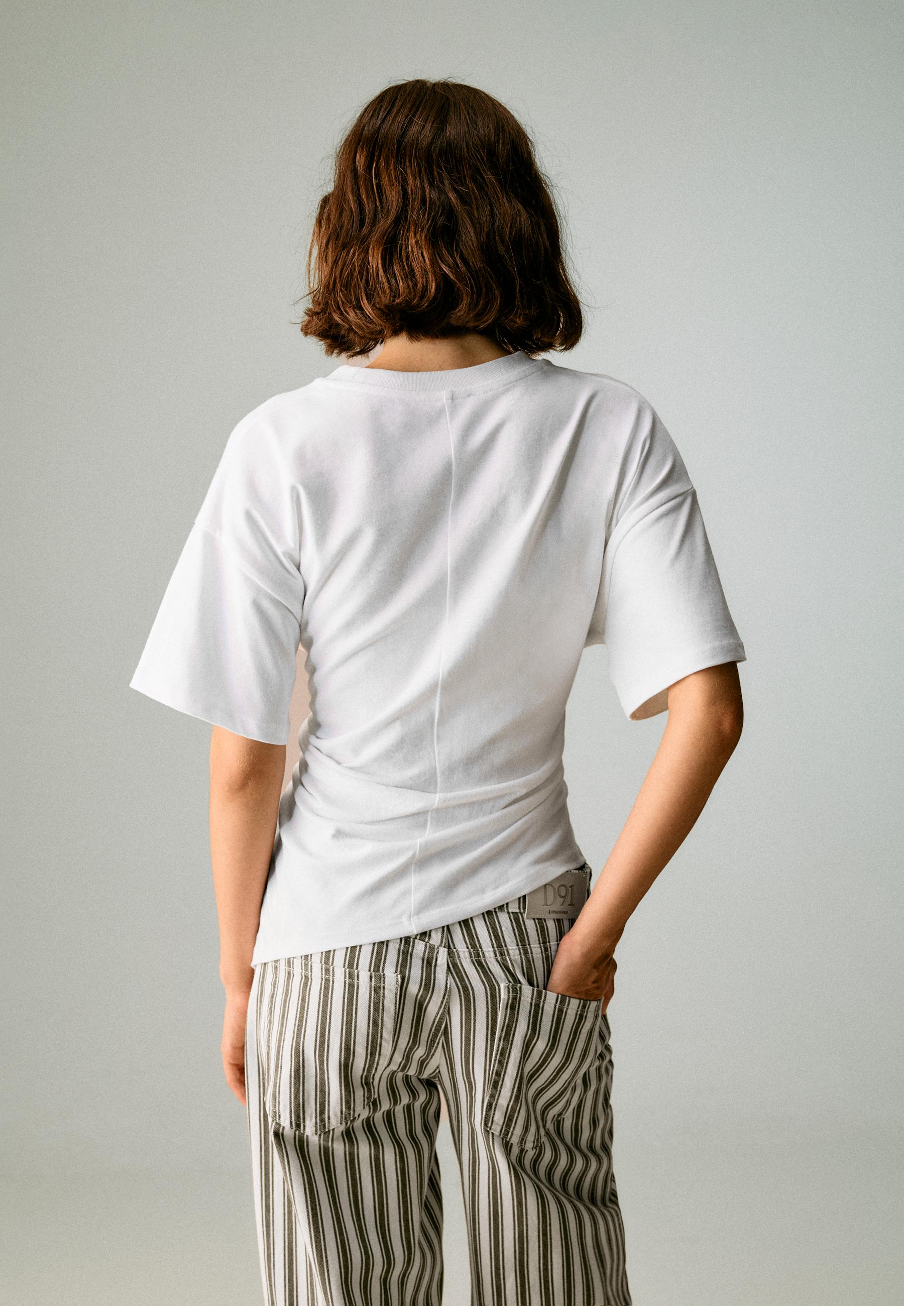 Short sleeve knot-detail T-shirt — Ecru