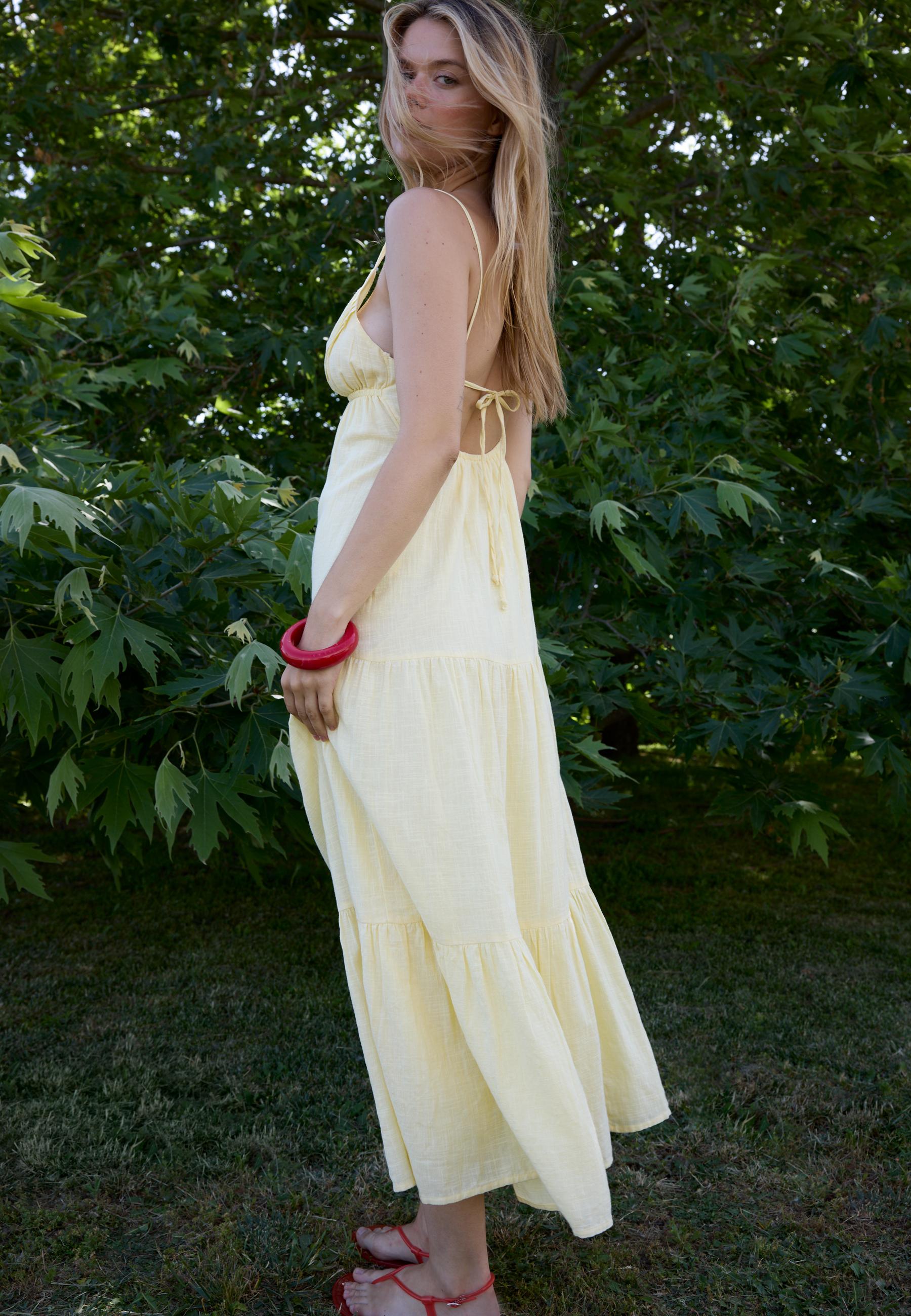 Long V-neck dress — Pastel yellow