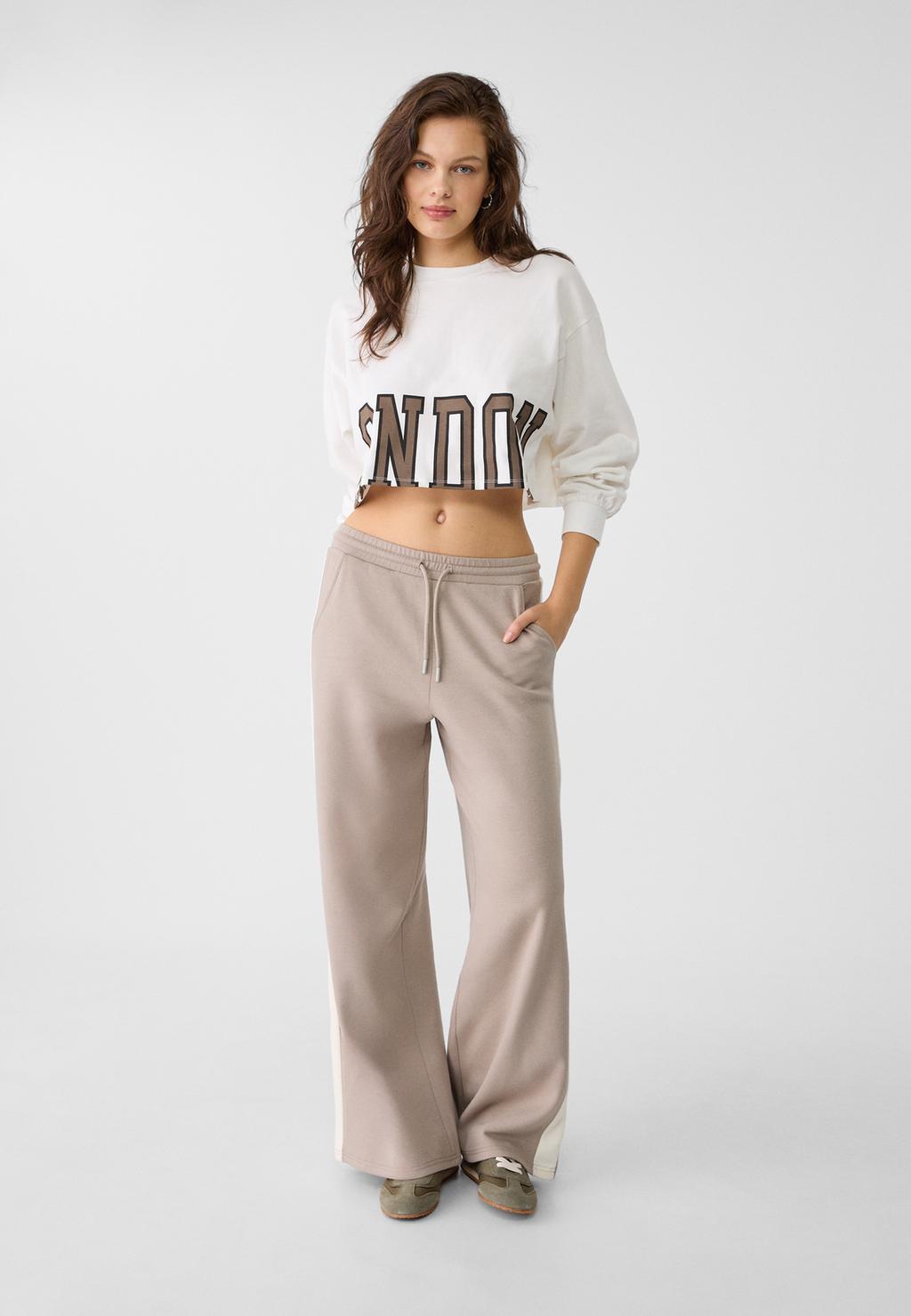 Cropped London T-shirt