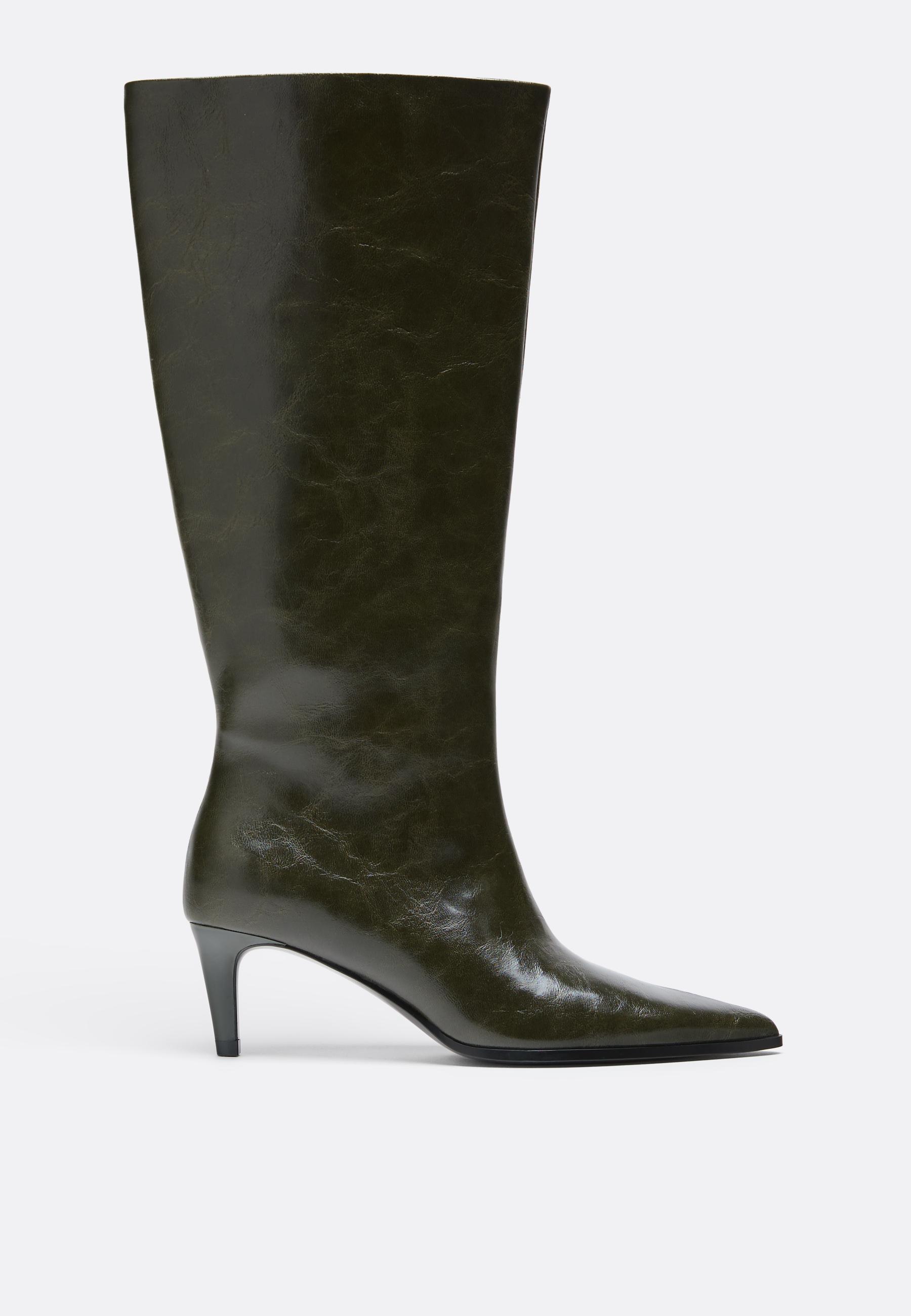 Stradivarius Μπότες Με Kitten Heel Και Φαρδύ Επάνω Μέρος Σε Χακί Χακί 40