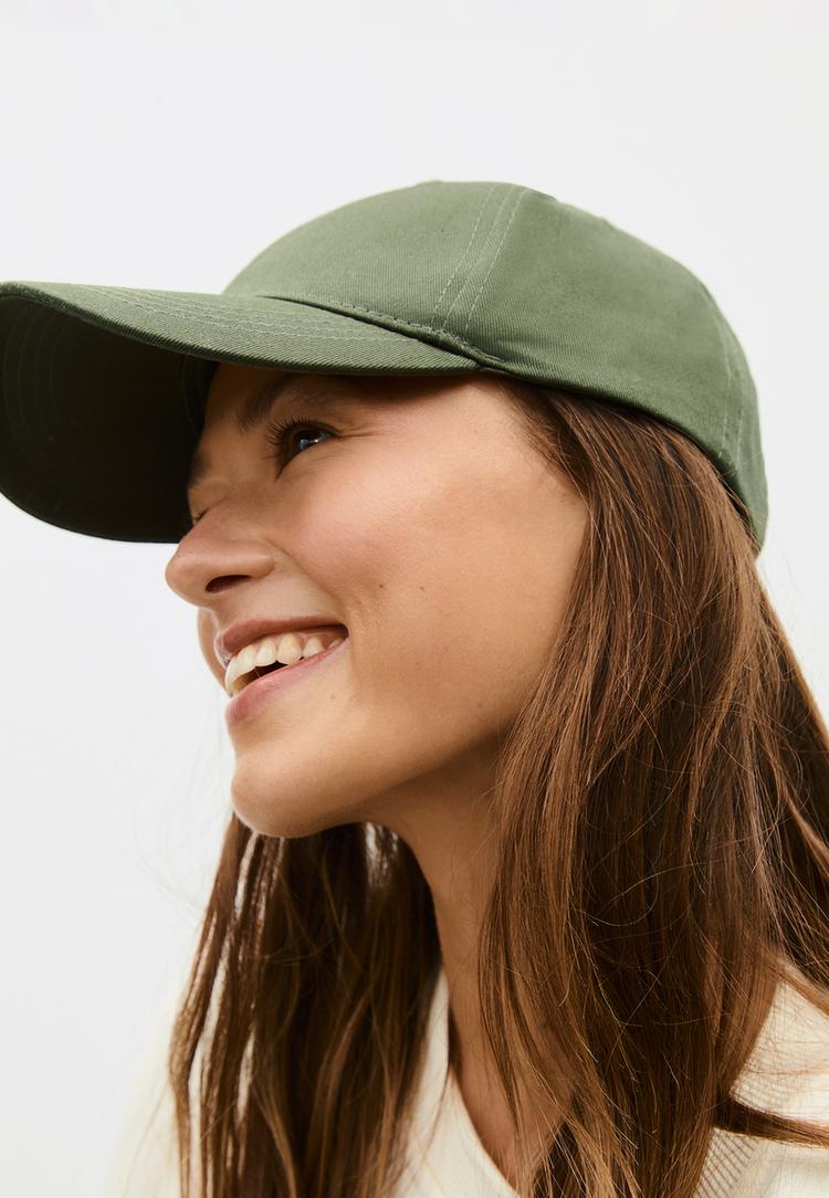 gorra mensaje bordado