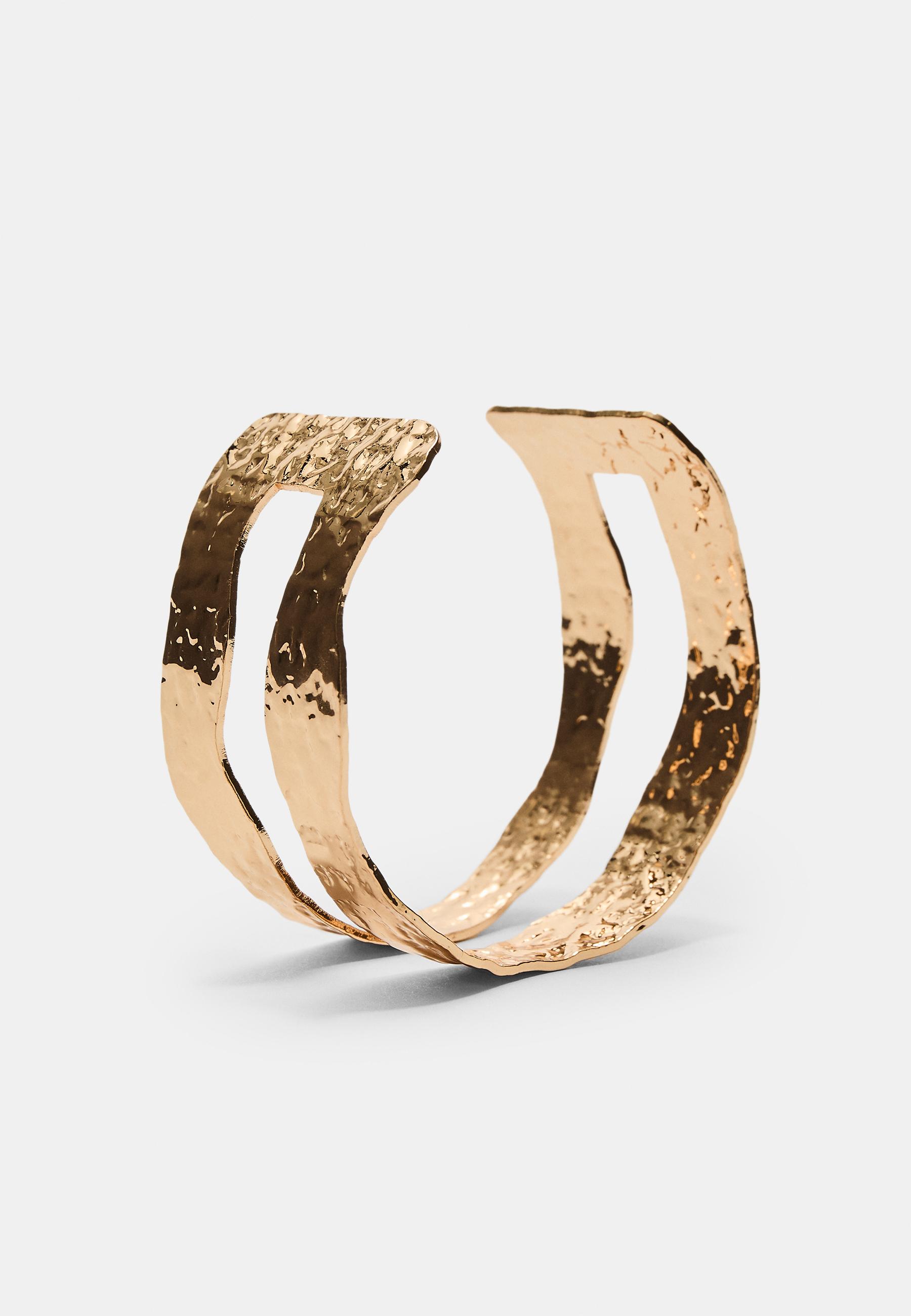 Textured arm cuff — Gold