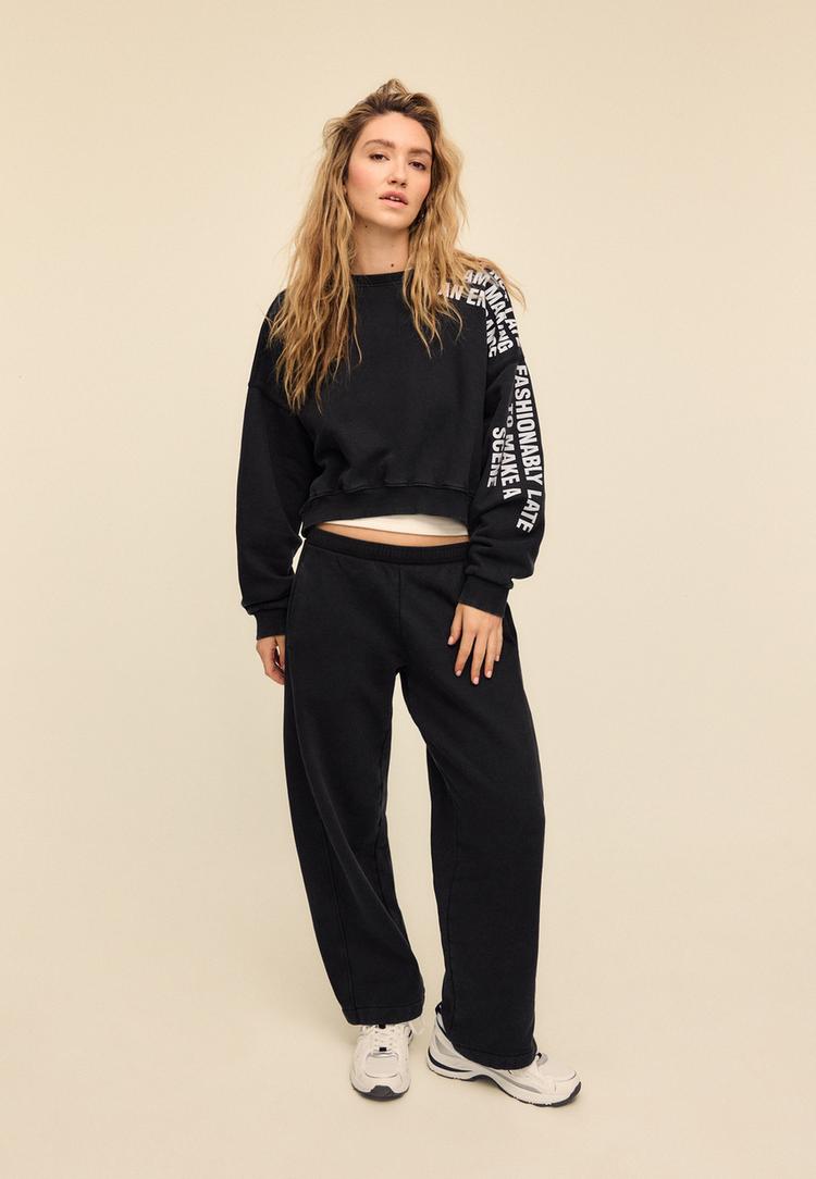 yumu%C5%9Fak dokulu acid wash sweatshirt