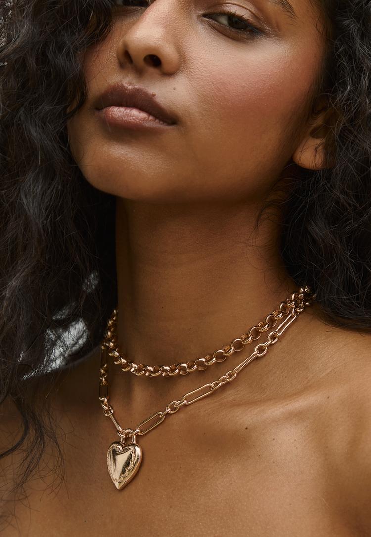 Stradivarius Σετ 3 Κολιέ Καρδιά Και Πομπόν Χρυσαφί Os φωτογραφία