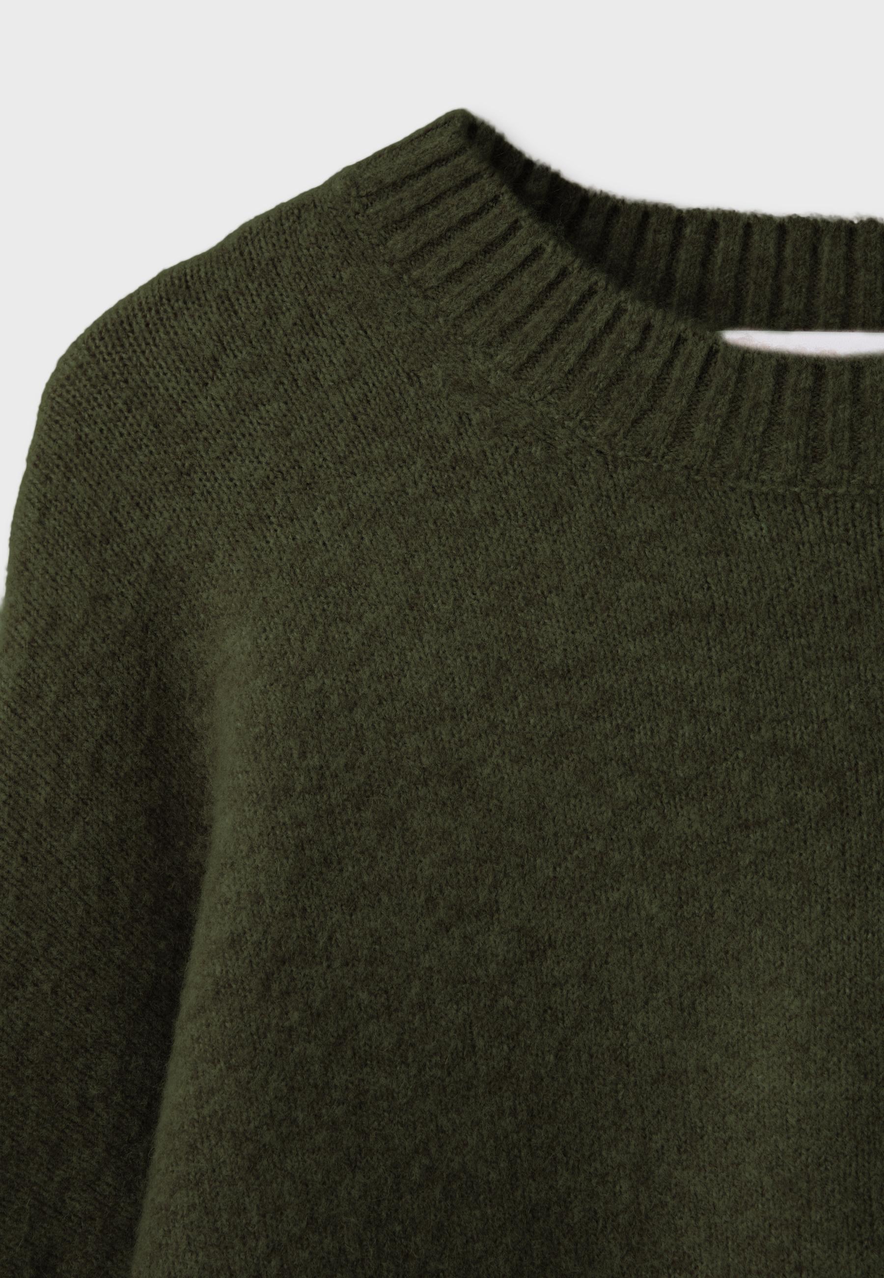 Stradivarius Yumuşak dokulu basic triko kazak görsel 4