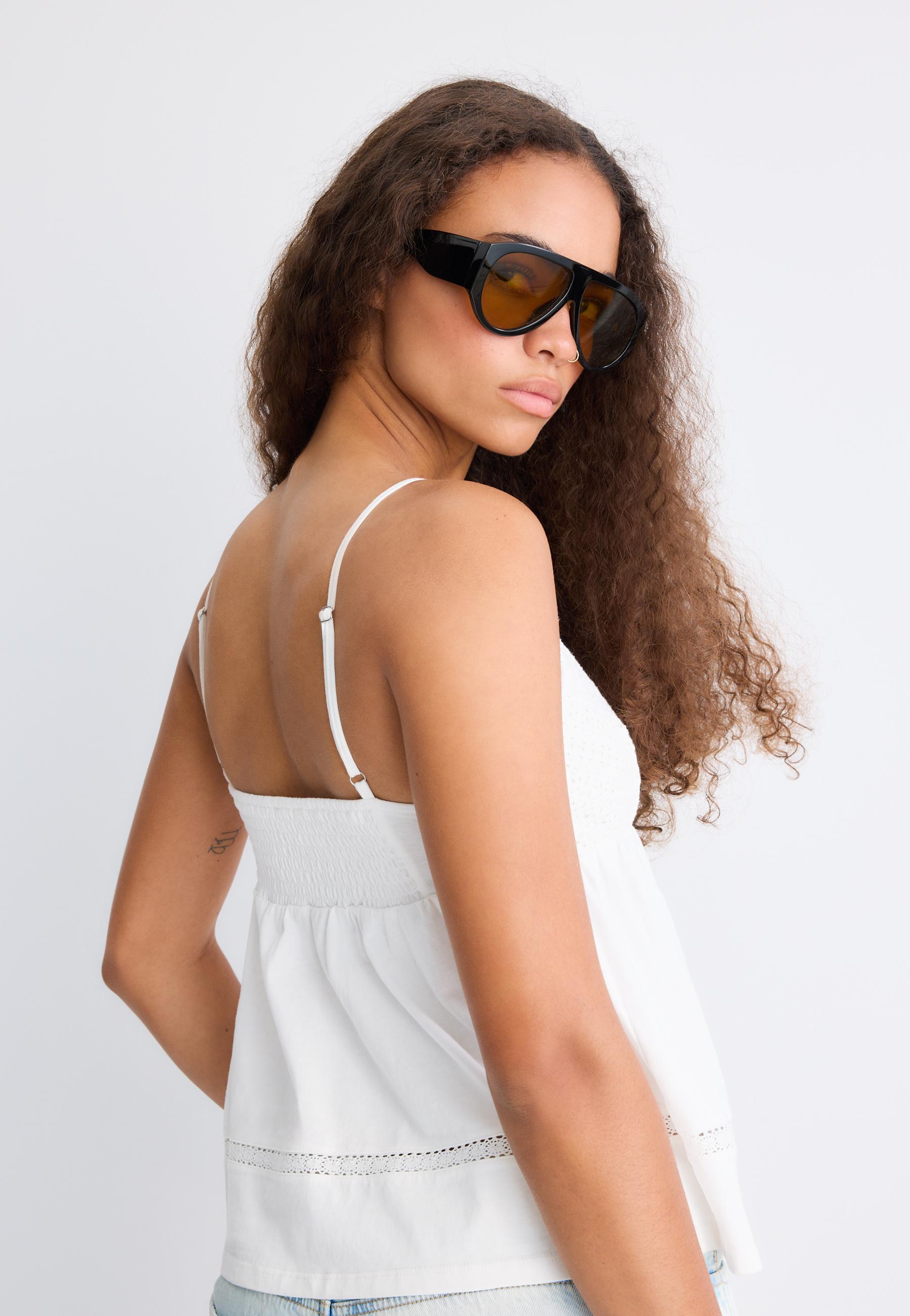 Crochet strappy top — White