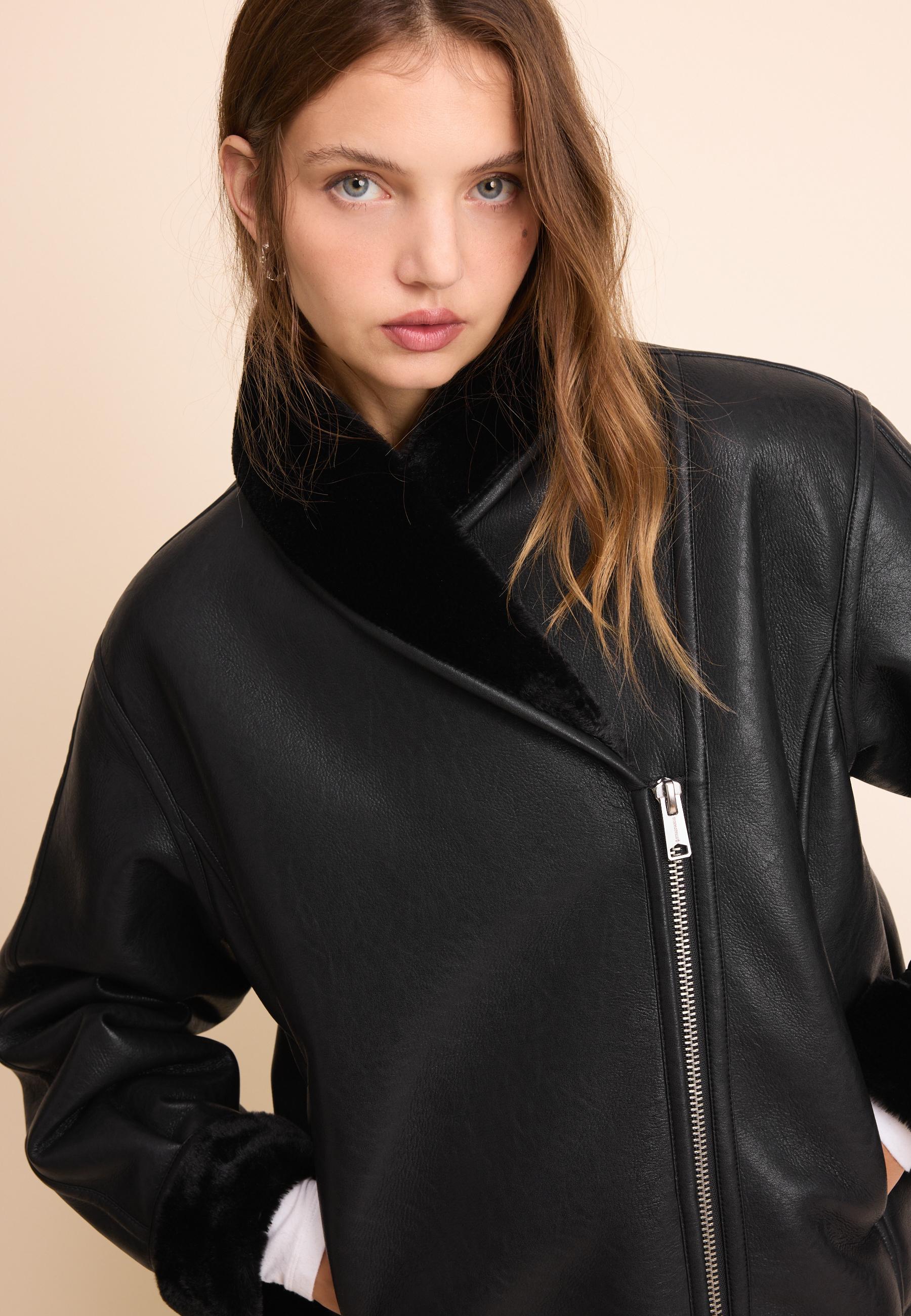 Stradivarius Τζάκετ Ντουμπλ Φας Με Γυριστό Γιακά Και Όψη Δέρματος Μαύρο Xl
