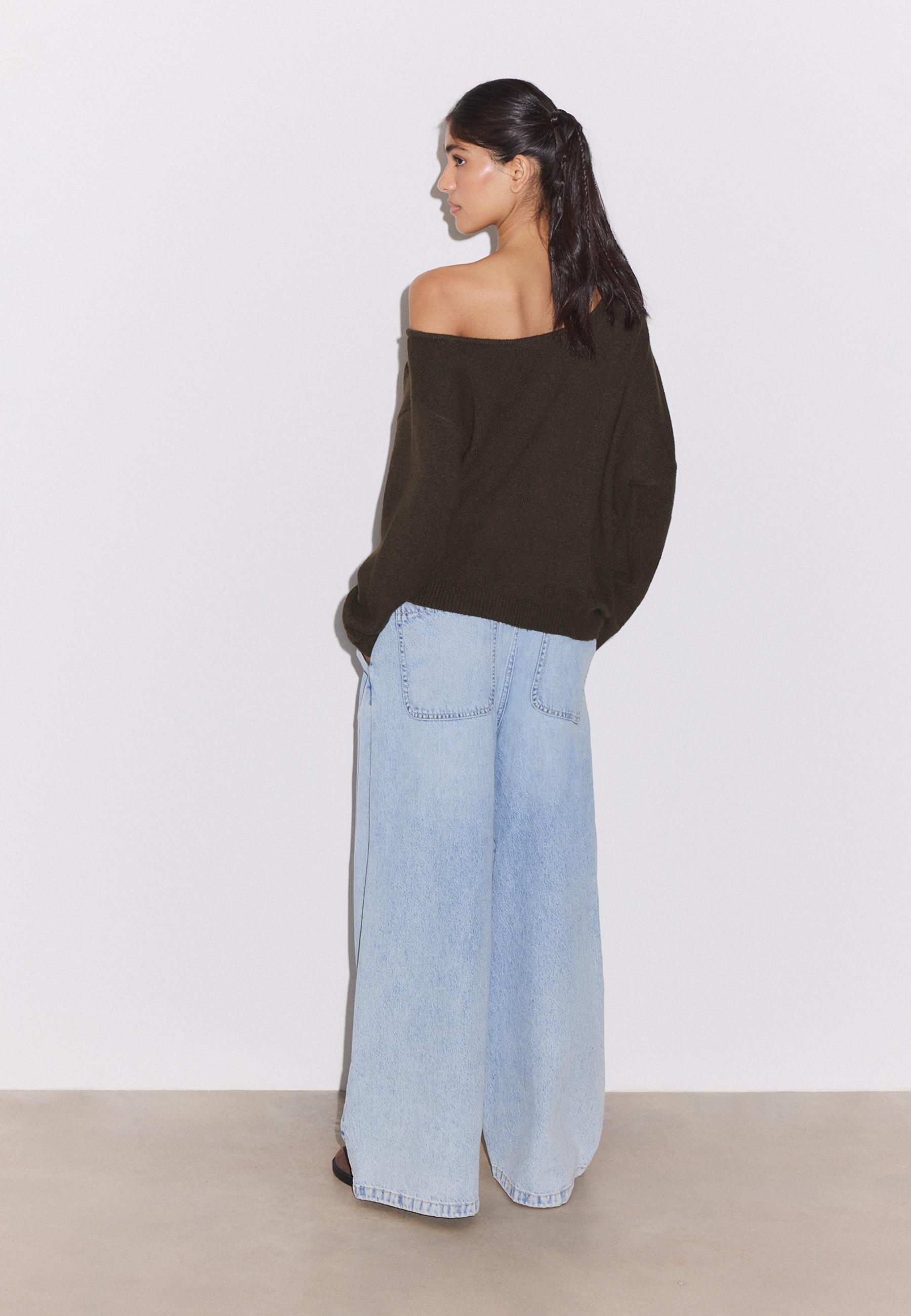 Asymmetric knit sweater — Brown