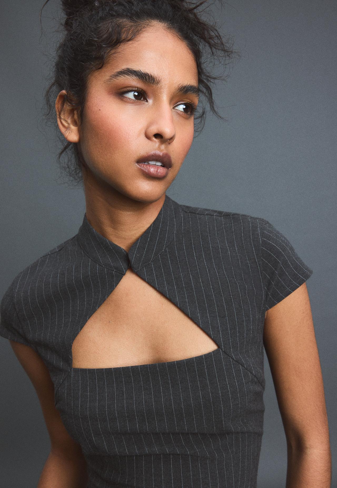 Striped short sleeve cut-out shirt — Dark grey