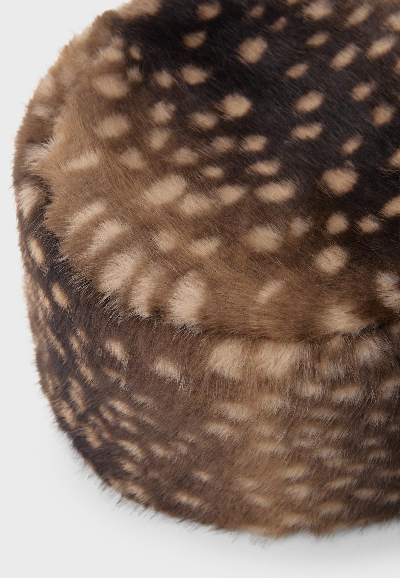 Round animal print hat — Brown