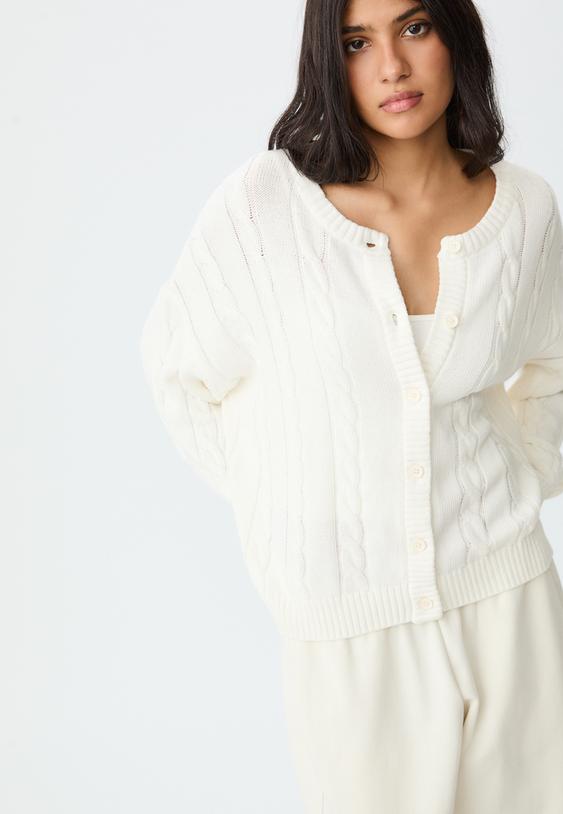 chaqueta botones punto trenzado