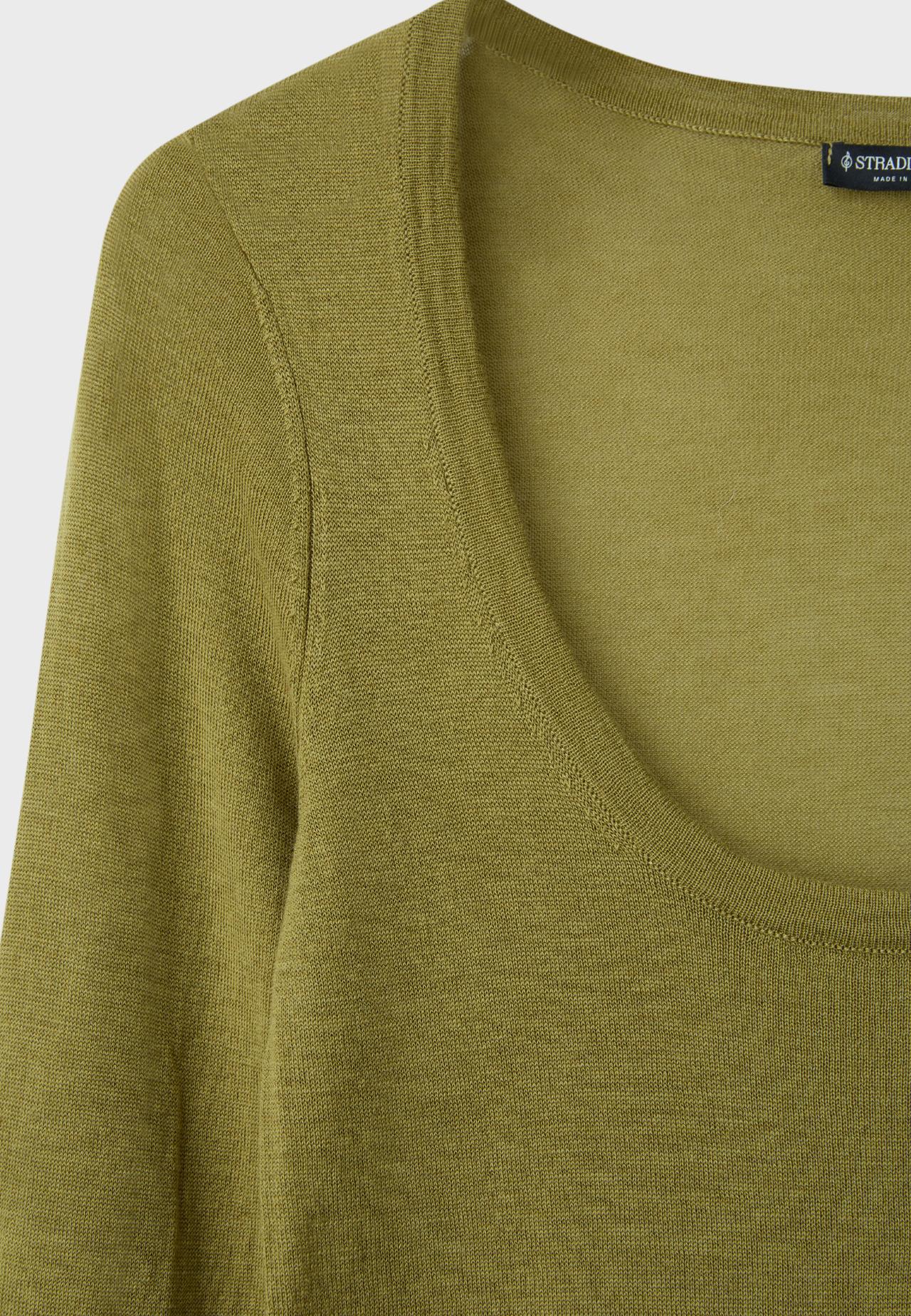 Basic wool and silk round neck jumper — Olive green