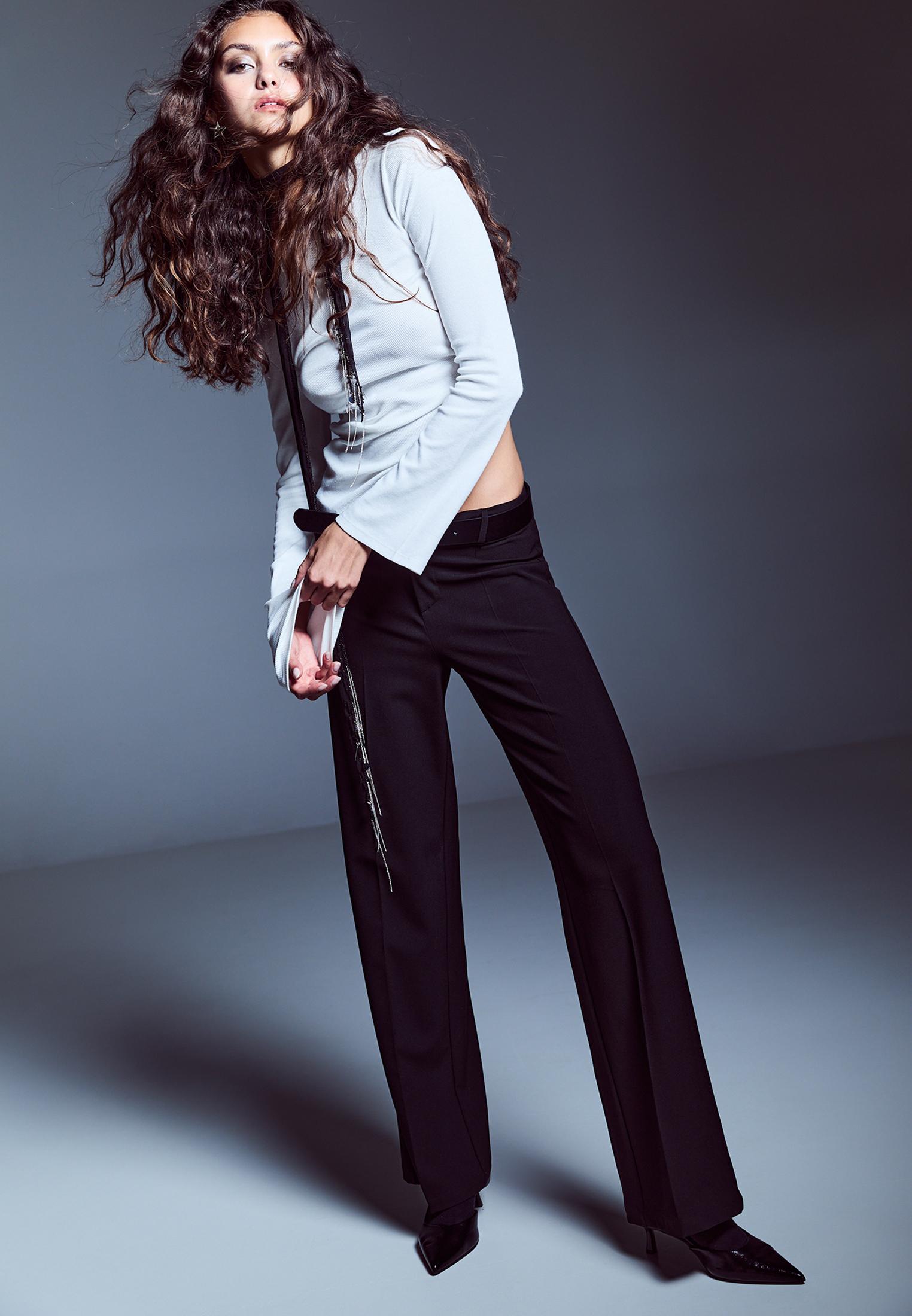 Wide-leg trousers — Black