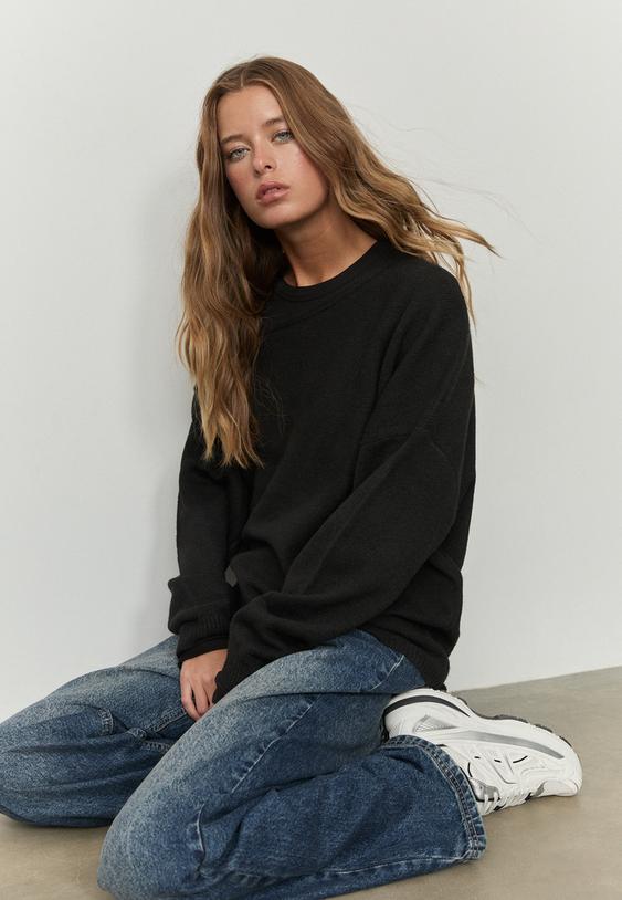 Stradivarius Asymmetric Knit Sweater Black Xs