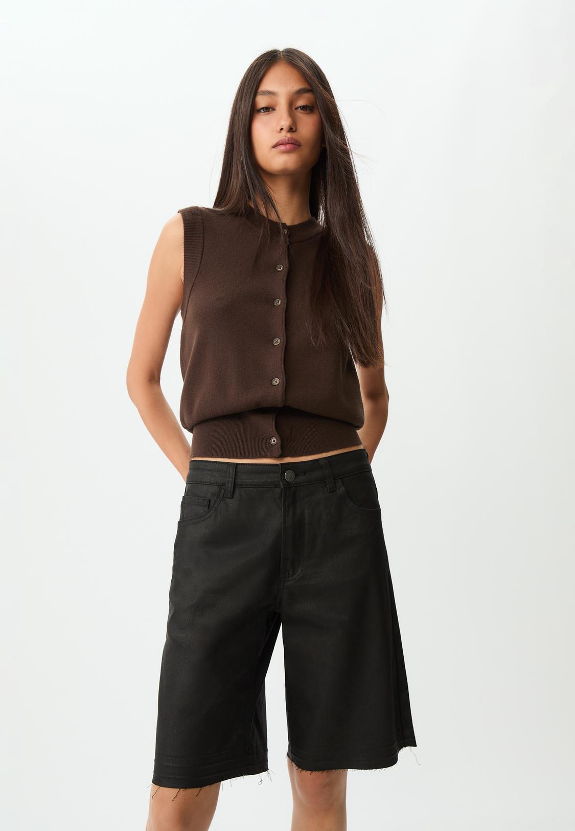 Waxed Bermuda jorts Women's fashion Stradivarius Georgia