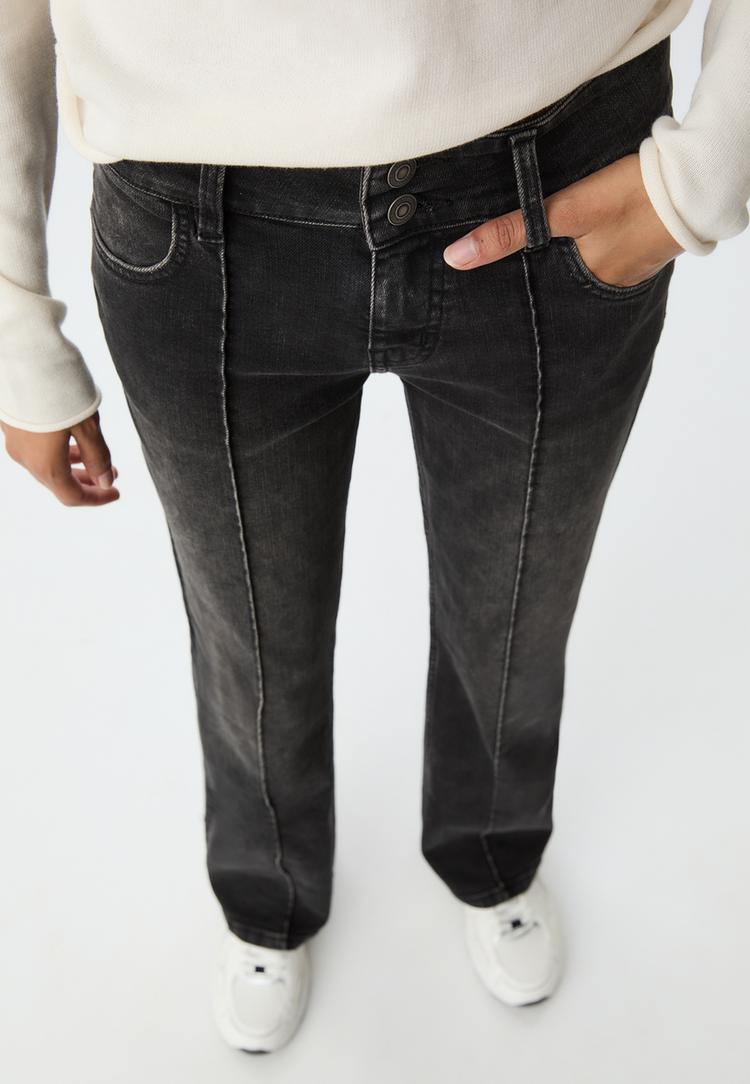 jeans flare nervio