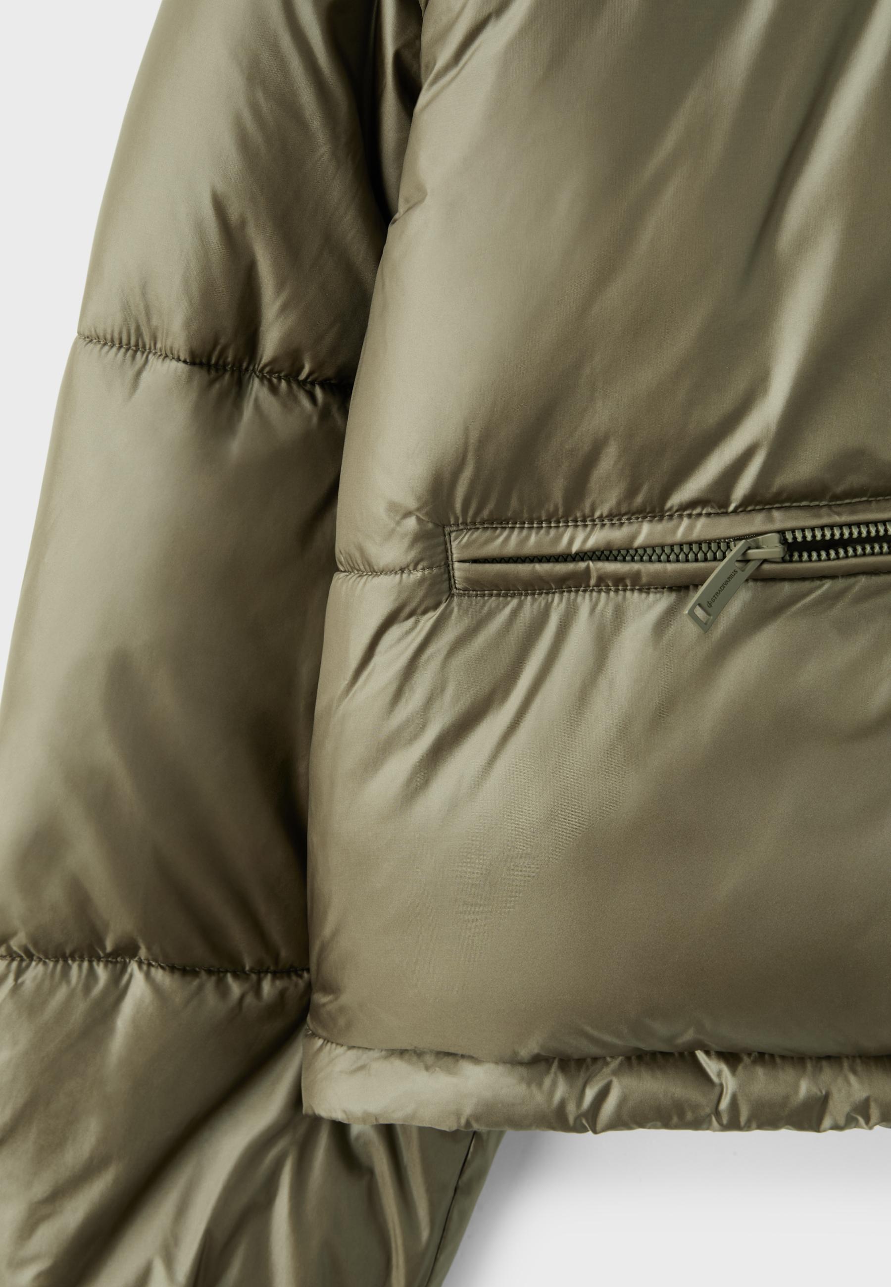 Shiny cropped down jacket — Khaki