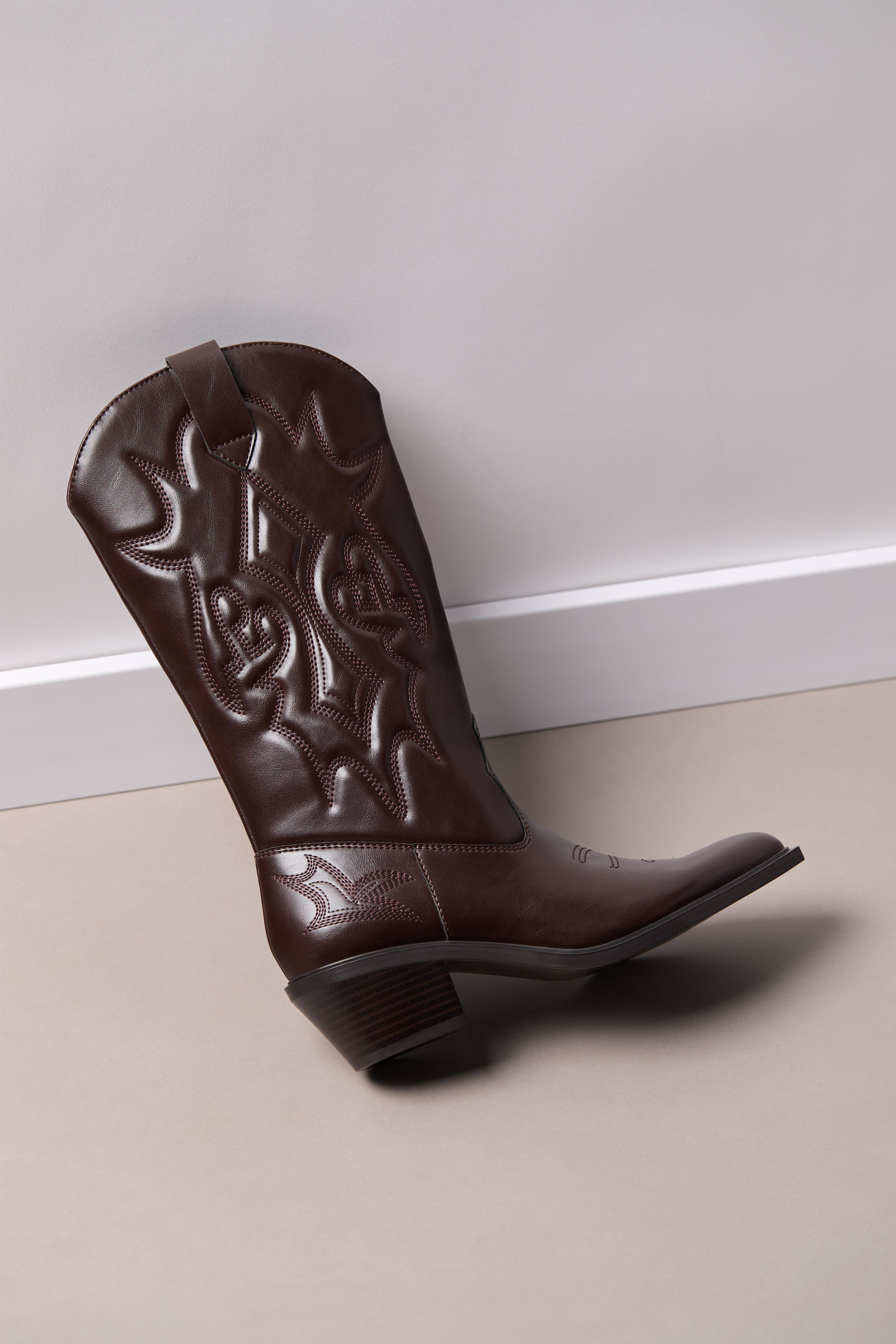 Heeled cowboy boots — BROWN