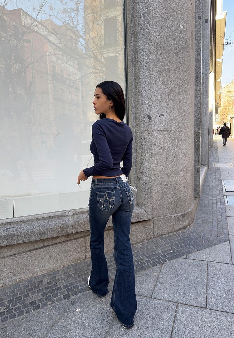 Stradivarius Blugi Evazați Cu Buzunare Brodate Efect Prespălat Denim Gri Perlat 44