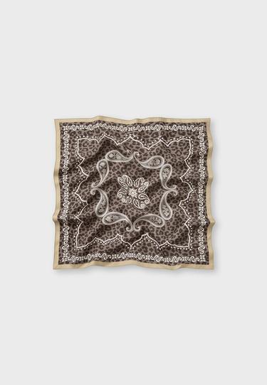Leopard print scarf — Khaki 1