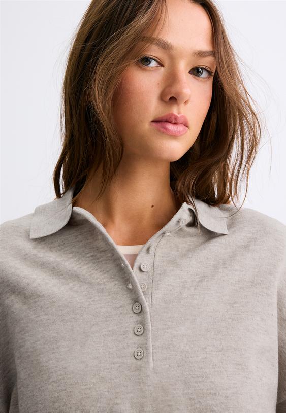 camisola de malha com gola de polo