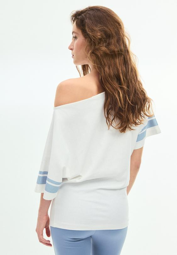 Stradivarius Asymmetric Embroidered T-Shirt Ecru M