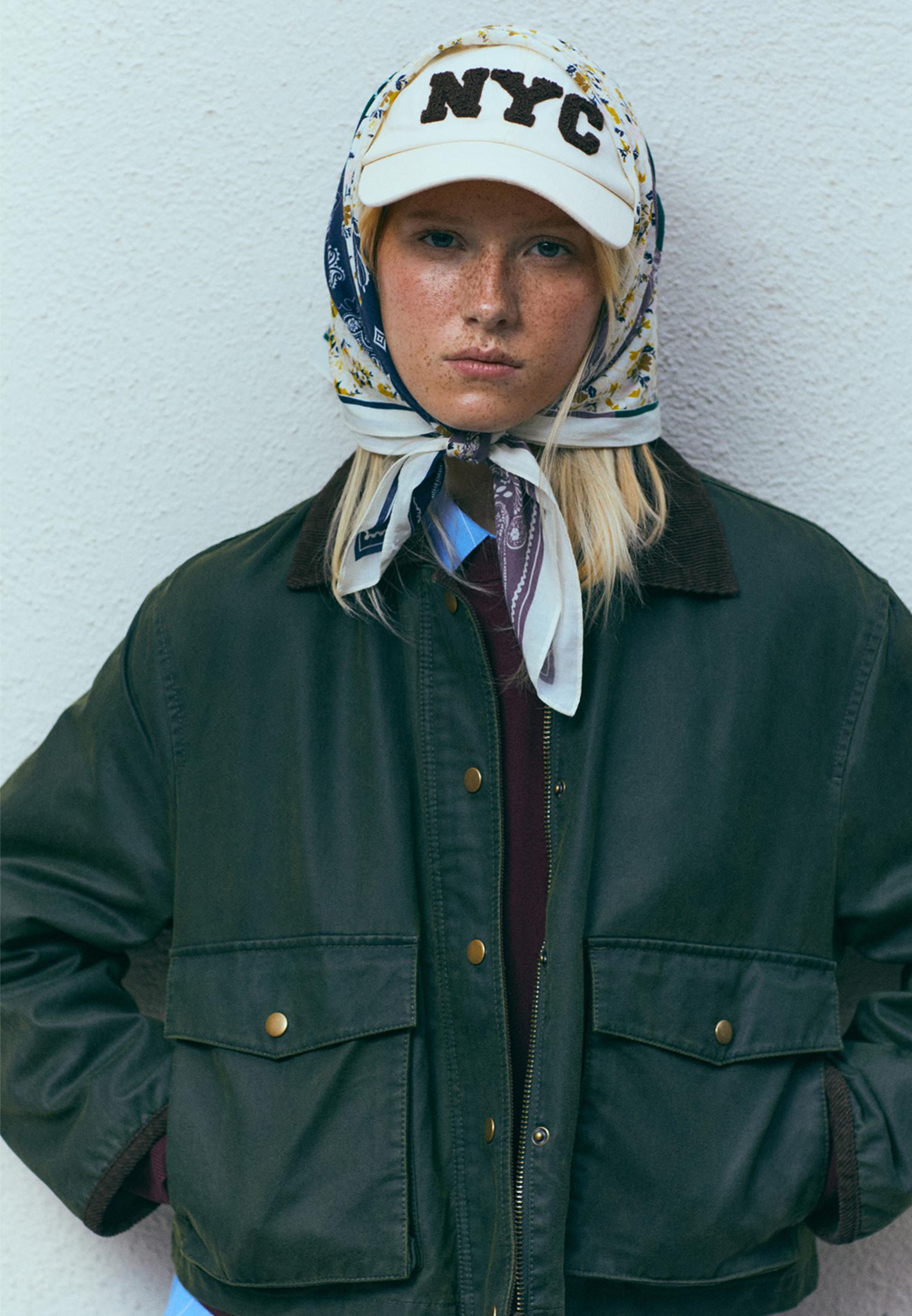 Contrast short waxed parka — Khaki