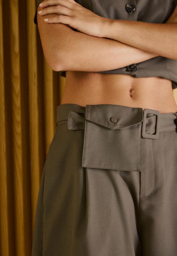 smart bermuda shorts with belt detail