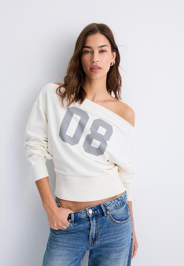 Cropped boat neck sweatshirt — Ecru 1